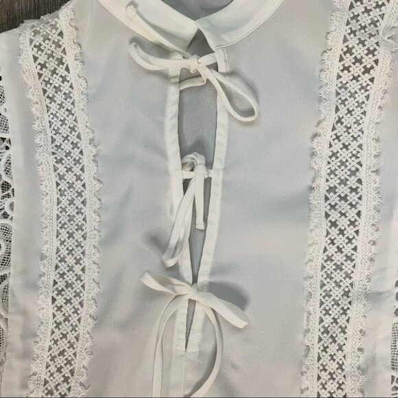 Tularosa Revolve Farrah Blouse Long Flare Sleeve Crochet Lace Ivory Size XS - Picture 10 of 16